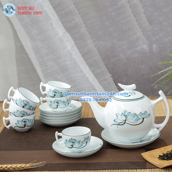 BỘ ẤM CHÉN TRẮNG IN LOGO HOA VĂN TINH XẢO, TỈ MỈ