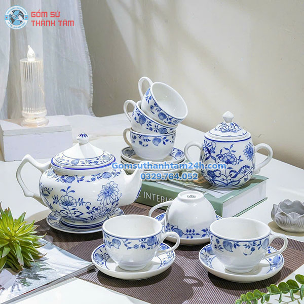 ẤM CHÉN HOẠ TIẾT XANH MEN TRẮNG IN LOGO CAO CẤP