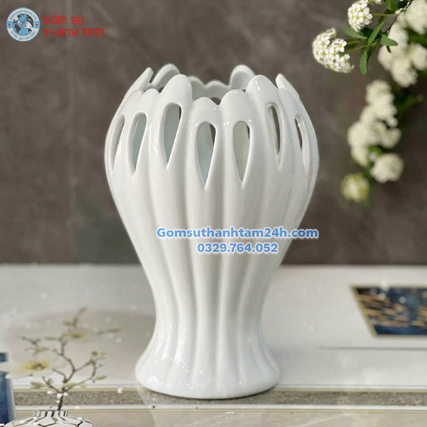 BÌNH HOA MEN TRÁNG DÁNG TAY PHẬT ĐẸP MẮT