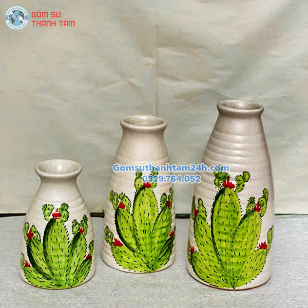 BỘ BA BÌNH HOA VẼ TAY MEN TIÊU DÁNG CHAI SAKE