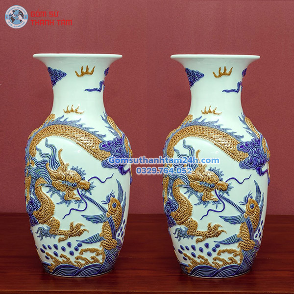 BÌNH HOA THỜ&nbsp;MEN XANH ĐẮP NỔI ĐẸP, SANG TRỌNG