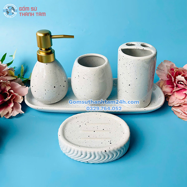 Bình xịt phòng tắm dáng boom nhỏ