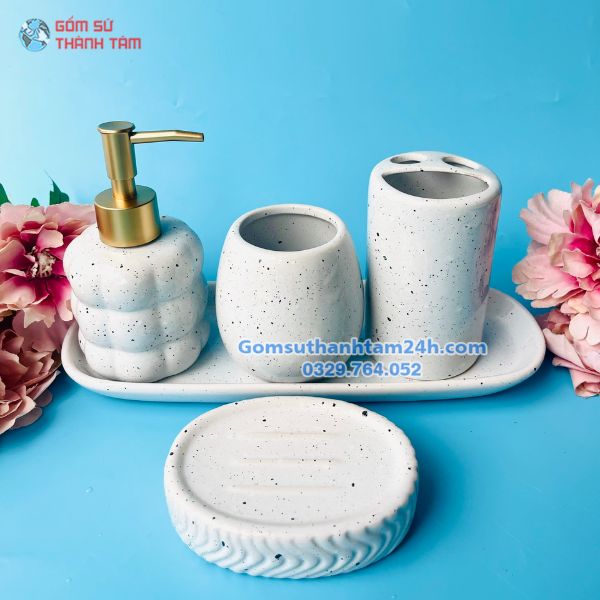 Bình đựng sữa tắm khách sạn dáng boom