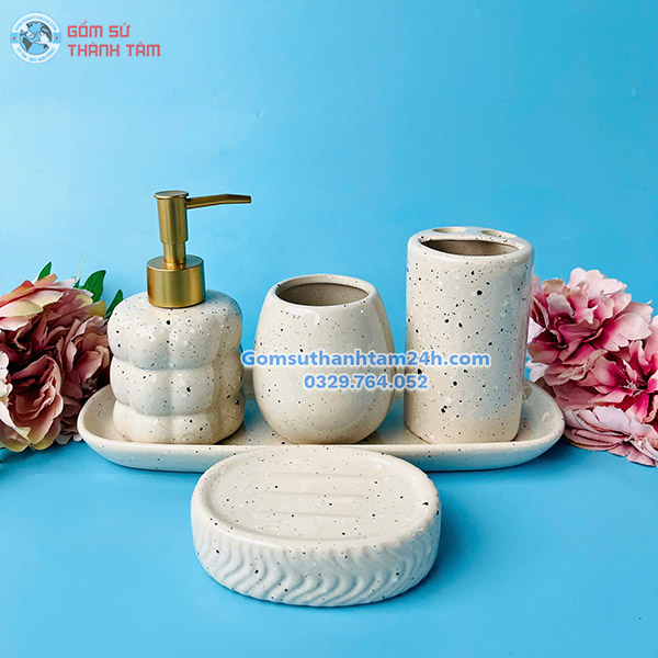 Bình đựng sữa tắm khách sạn dáng boom