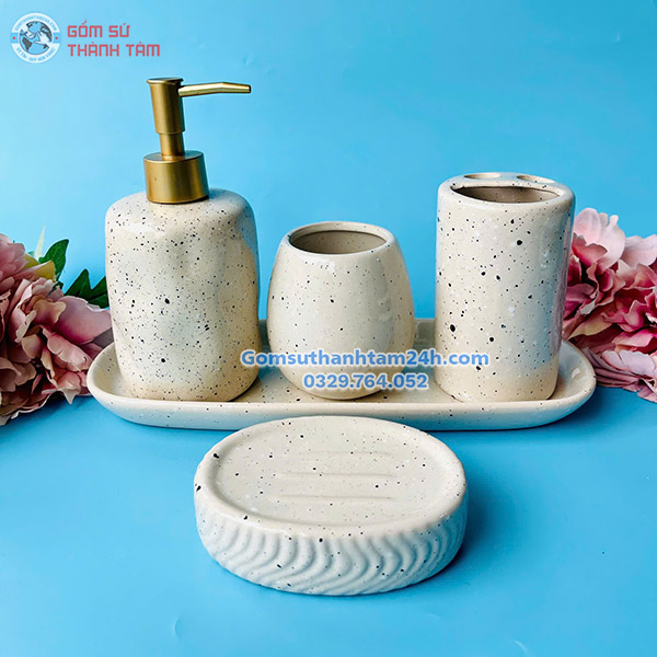Bình xịt phòng tắm dáng ovan