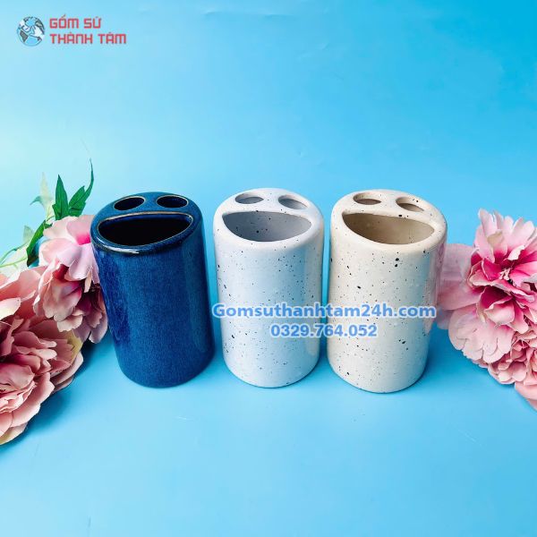 Cốc đựng bàn chải phòng tắm