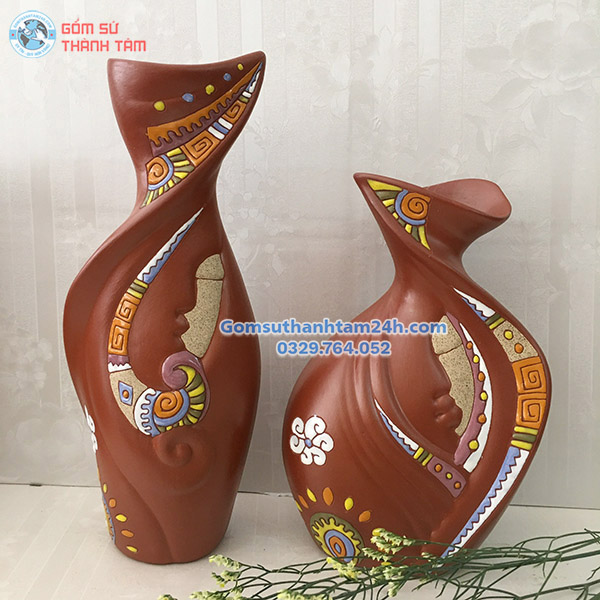 BÌNH HOA GỐM NÂU ĐỎ KIỂU DÁNG NGHỆ THUẬT GIÁ TỐT