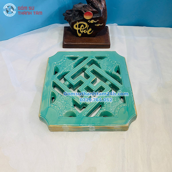 GẠCH THÔNG GIÓ HỌA TIẾT CHỮ VẠN TRANG TRÍ TƯỜNG NHÀ