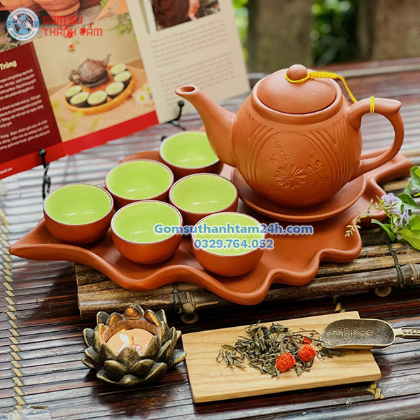 ẤM CHÉN TỬ SA MEN ĐỎ KHAY LÁ NHỌN SANG TRỌNG