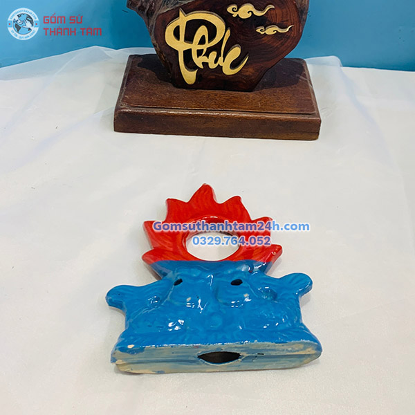 KÌM NÓC MẶT NGUYỆT MÁI NHÀ PHONG CÁCH TRUYỀN THỐNG