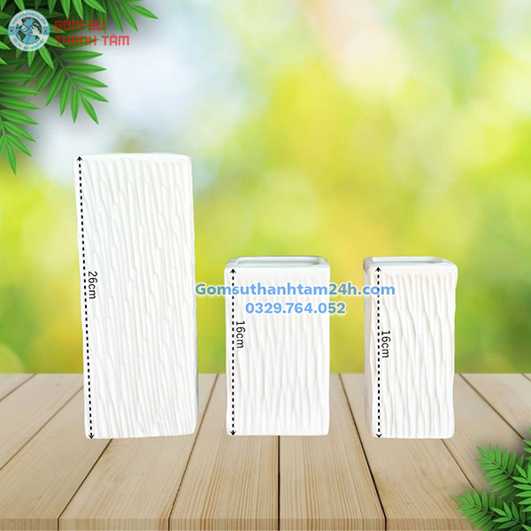 BÌNH HOA MEN TRẮNG DÁNG TRỤ HOẠ TIẾT XƯỚC