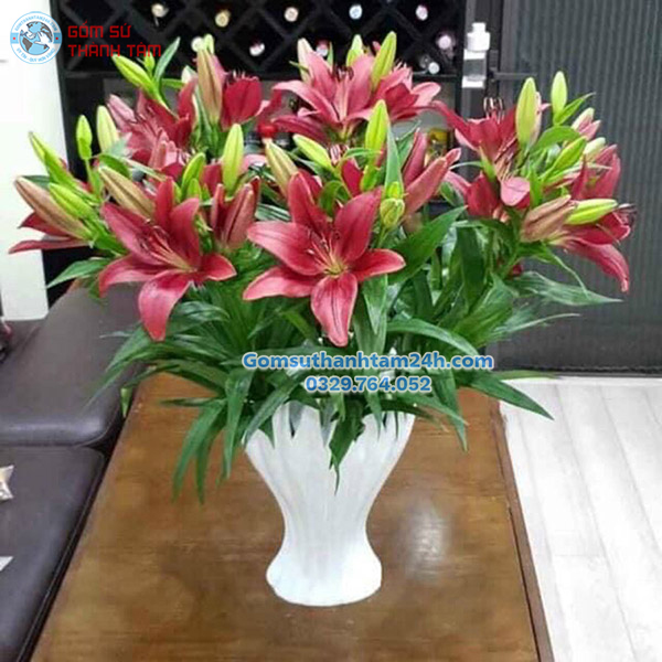 BÌNH HOA MEN TRÁNG DÁNG TAY PHẬT ĐẸP MẮT