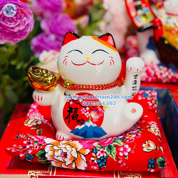 MÈO THẦN TÀI VẪY TAY ĐĨNH VÀNG 16CM DÙNG PIN