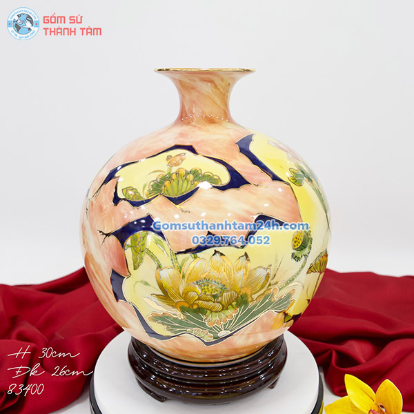 BÌNH HÚT LỘC ĐỎ HOA VĂN VÀNG KIM SEN PHÚ QUÝ