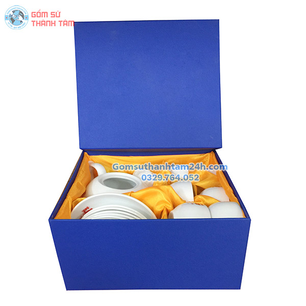 HỘP ĐỰNG QUÀ TẶNG MÀU XANH DƯƠNG LÓT LỤA