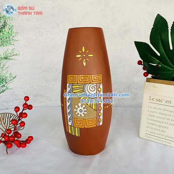 BÌNH HOA GỐM NÂU ĐỎ DÁNG BOM ĐIỂM NHẤN KHÔNG GIAN