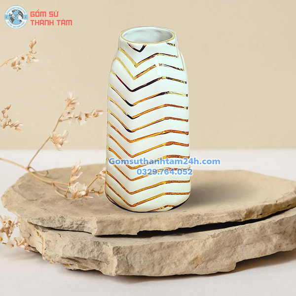 BÌNH HOA MEN TRẮNG DÁNG CAO VIỀN VÀNG KIM