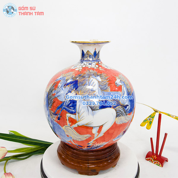 BÌNH HÚT LỘC ĐỎ HOA VĂN VÀNG KIM MÃ ĐÁO THÀNH CÔNG