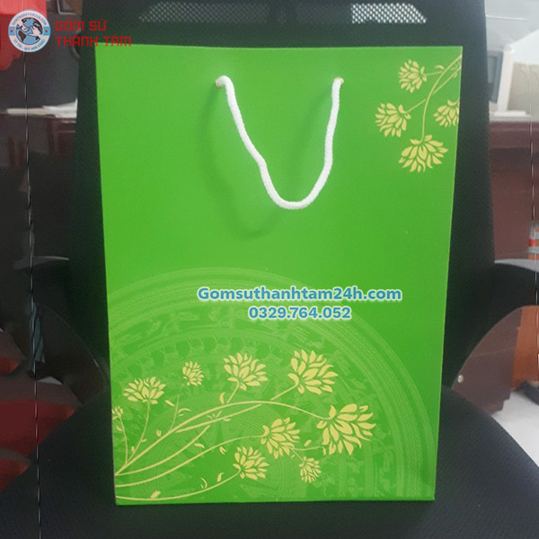 TÚI XÁCH GIẤY MÀU XANH LÁ ĐỰNG QUÀ TẶNG SANG TRỌNG