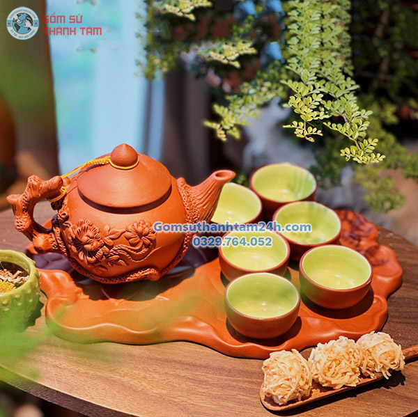 BỘ ẤM CHÉN TỬ SA MEN ĐỎ KHAY DÁNG LÁ SEN TINH TẾ