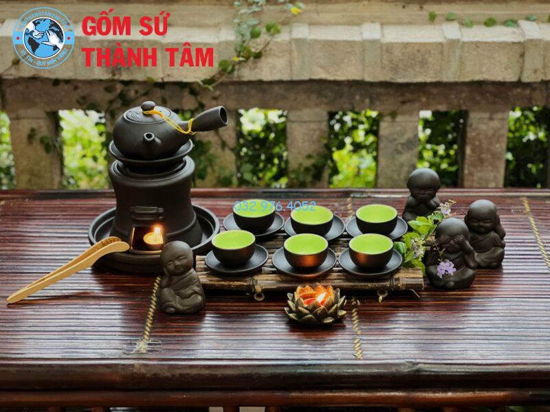 Ấm Chén Tử Sa Men Đen Quai Chuôi Gia thanh am tra gom tu sa men co quai tru hoat tiet hoa sen doc dao va dep mat