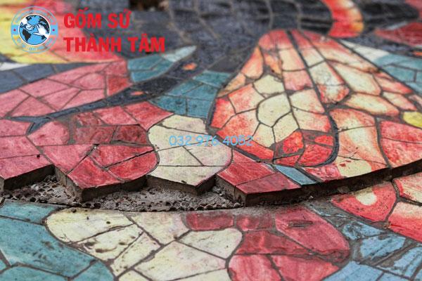 Đĩa sứ viền mây tre đan Mosaic mẫu 01