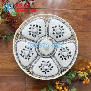 Xuong san xuat khay dung mut keo co nap day hoa van dep mat