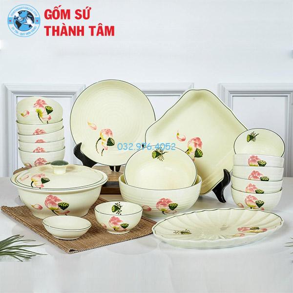 Bát đĩa men kem vẽ tay đài sen