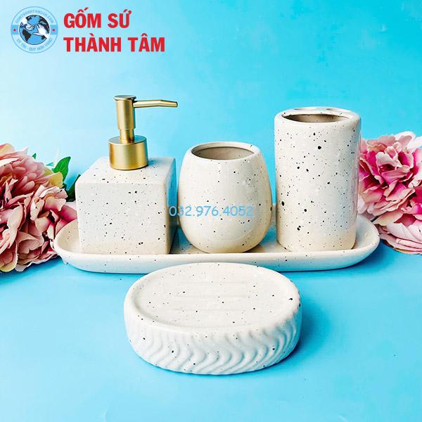 Bình đựng dầu gội gốm sứ dáng vuông