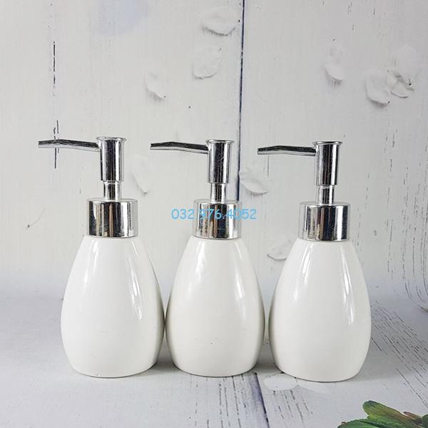 Bình xịt phòng tắm dáng boom men trắng
