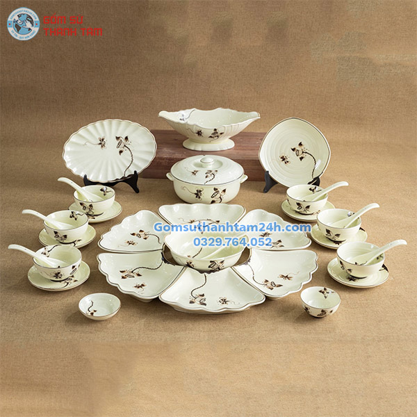 BỘ BÁT ĐĨA THờ CÚNG MẶT TRỜI - MEN KEM HOẠ TIẾT HOA SEN NÂU