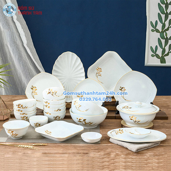BỘ BÁT ĐĨA TRẮNG SỨ HOẠ TIẾT VÀNG KIM SANG TRỌNG