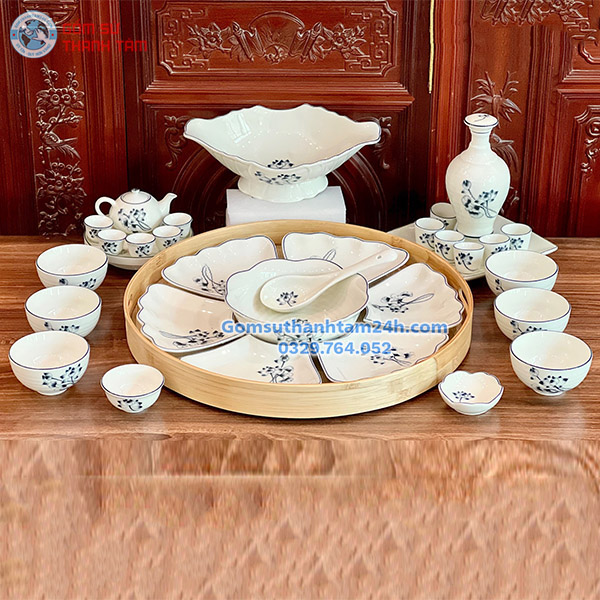 BỘ BÁT ĐĨA THờ CÚNG MẶT TRỜI - MEN KEM HOẠ TIẾT HOA SEN XANH