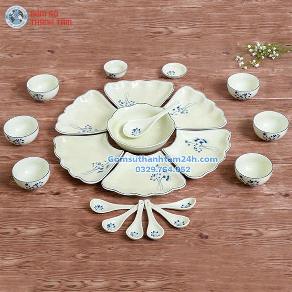 BỘ BÁT ĐĨA THờ CÚNG MẶT TRỜI - MEN KEM HOẠ TIẾT HOA SEN XANH