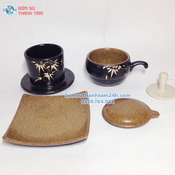 PHIN PHA CAFE GỐM NÂU KHẮC HOẠ TIẾT ĐẸP MẮT