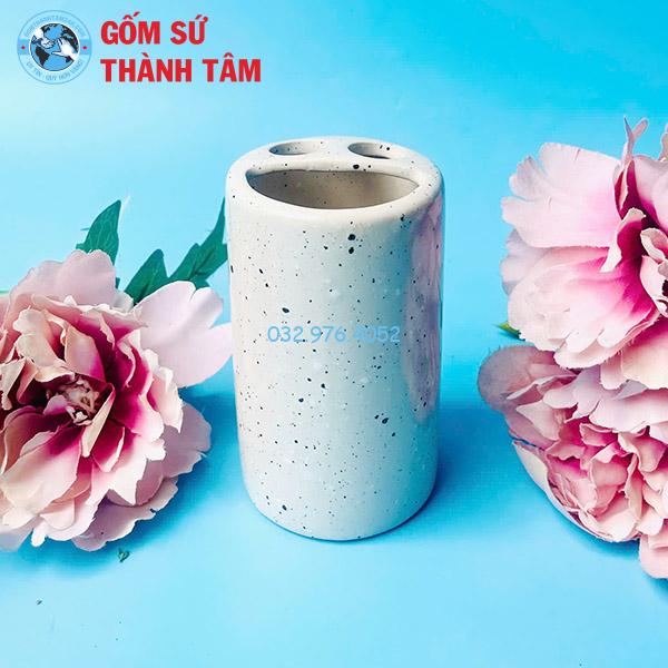 Cốc đựng bàn chải phòng tắm