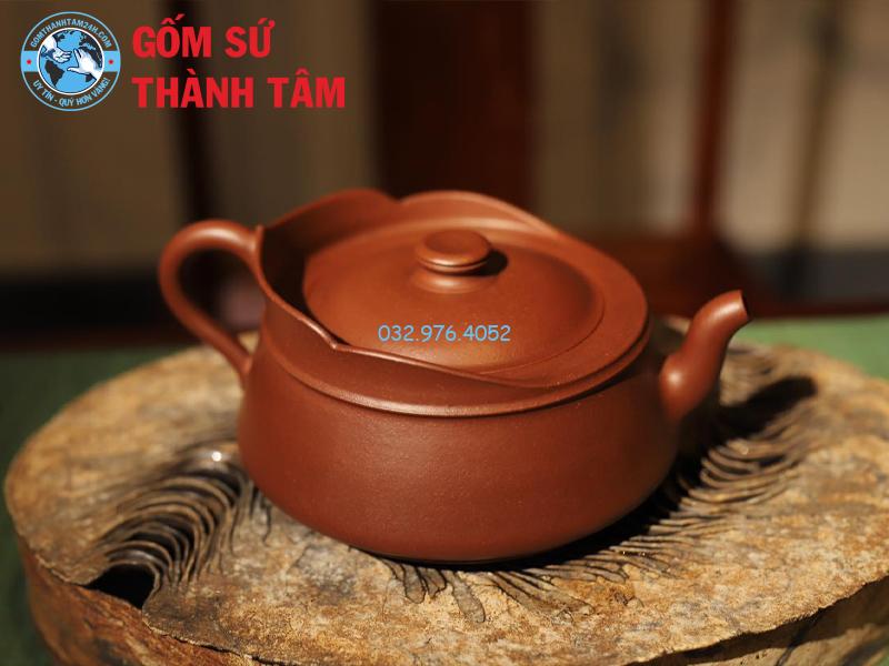 Ấm tử sa có khả năng giữ nhiệt tốt, không làm biến đổi hương vị trà