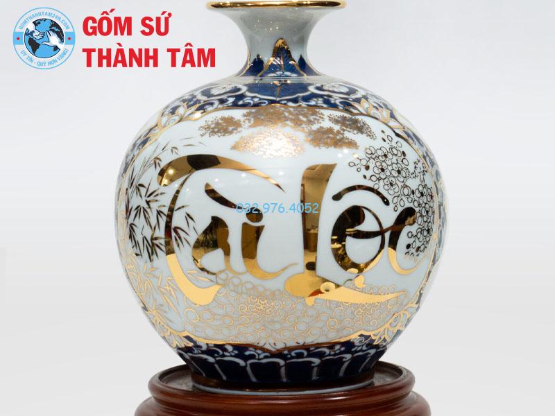 Bình hút tài lộc là vật phẩm phong thủy được sử dụng để thu hút tài lộc