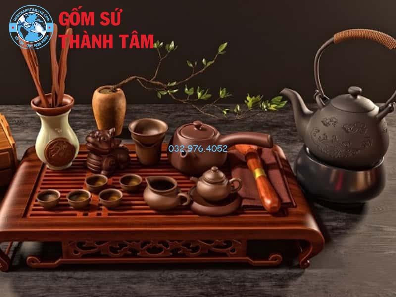 Bộ trà đạo là một tập hợp các dụng cụ được sử dụng trong nghi thức pha và thưởng thức trà