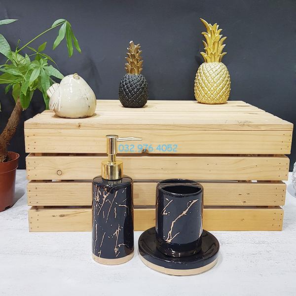 Bình đựng sữa tắm vân đá màu đen