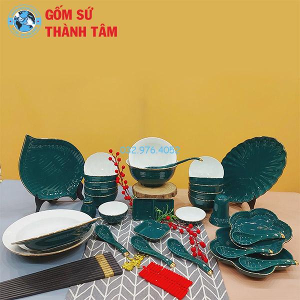 Bát đĩa xanh ngọc men xanh lòng trắng