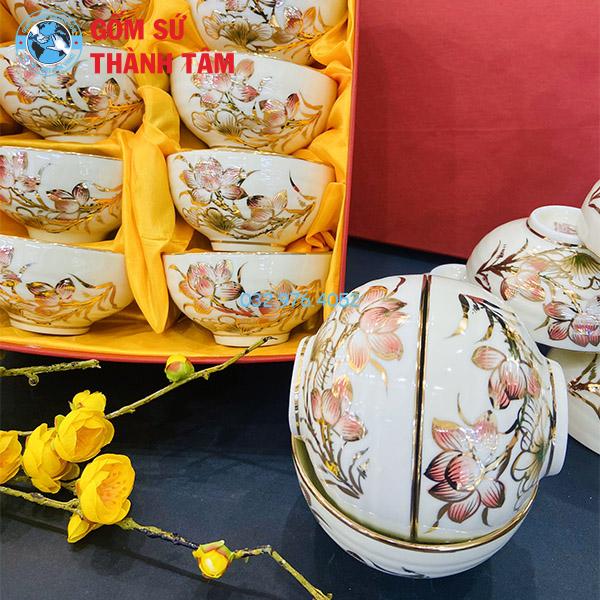 Bát ăn cơm đẹp sen vàng vẽ kỹ