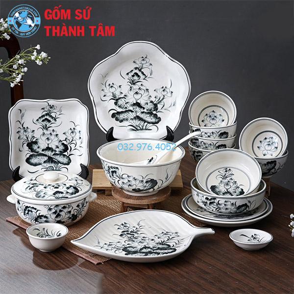 Bát đĩa giả cổ hoa sen thường vẽ