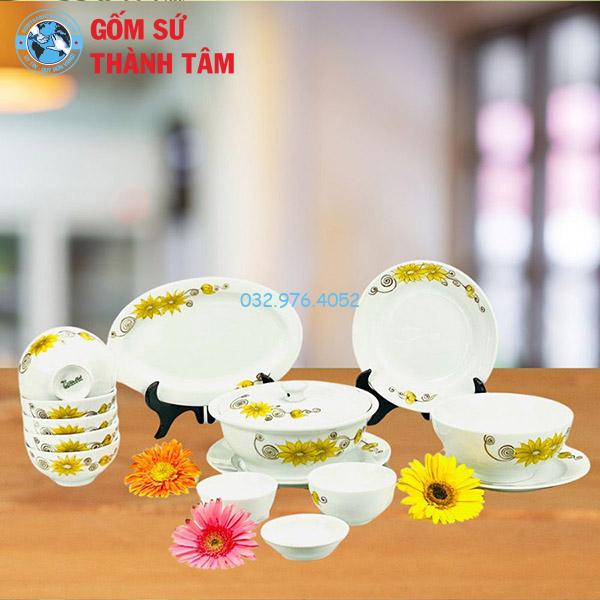 Bát đĩa men trắng vẽ tay đa dạng
