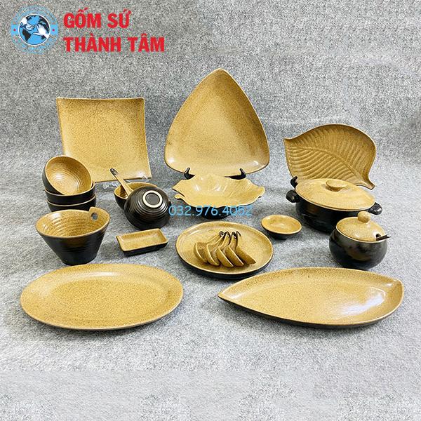 Bát đĩa nâu Nhật ngoài sen trong nâu