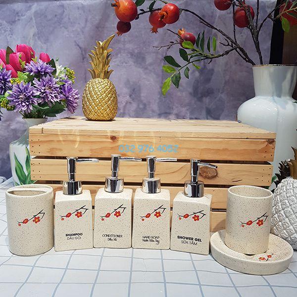 Bình đựng sữa tắm dáng vuông