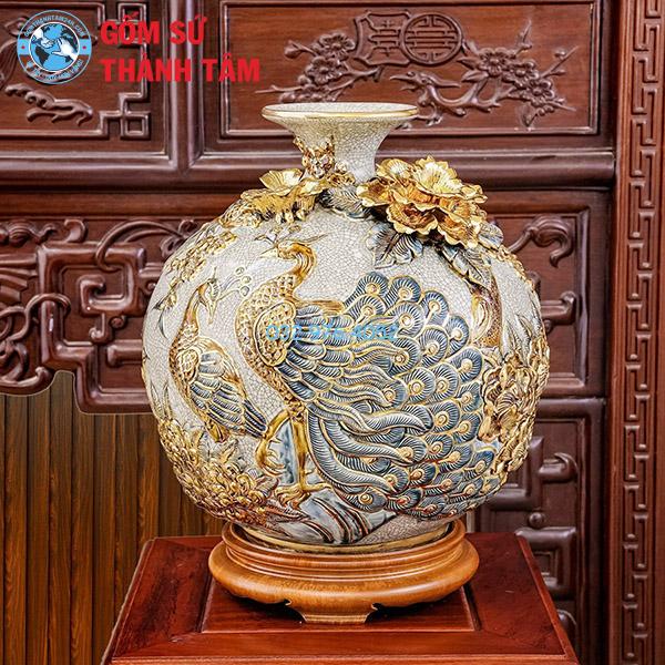 Bình hút lộc men rạn chim công đắp nổi vẽ vàng