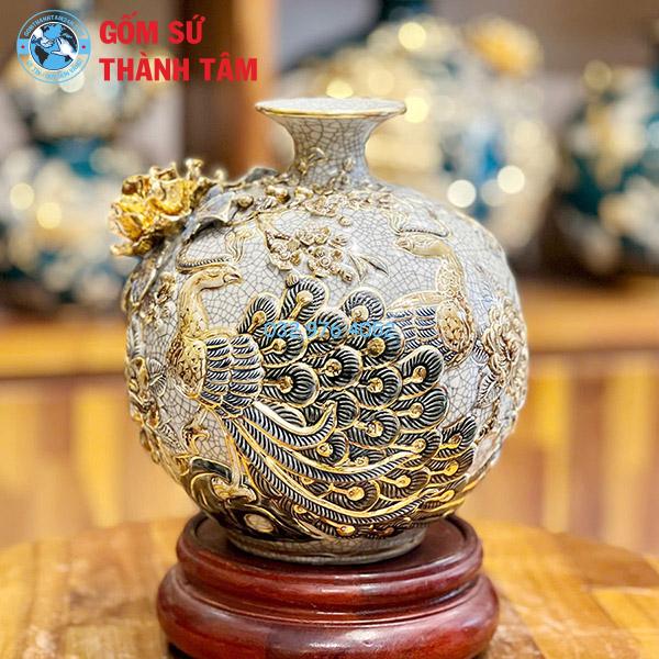 Bình hút lộc men rạn chim công đắp nổi vẽ vàng