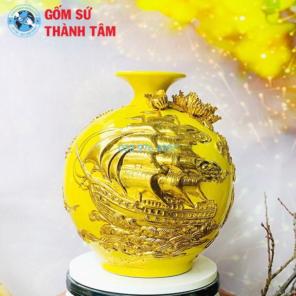 Bình hút lộc mệnh thổ thuận buồm xuôi gió đắp nổi dát vàng