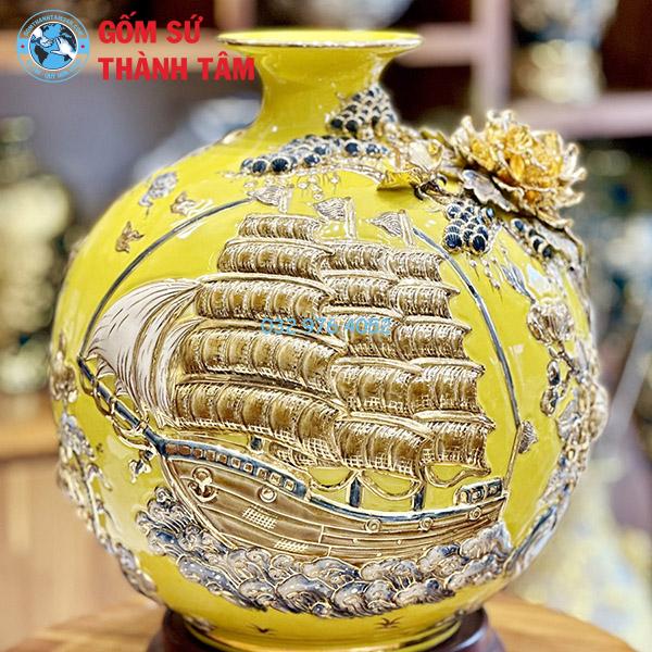 Bình hút lộc mệnh thổ thuận buồm xuôi gió đắp nổi vẽ vàng